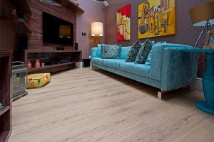 Piso laminado eucatex